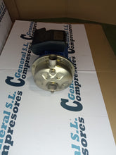 Cargar imagen en el visor de la galería, Bomba Marelli 2CV MMX-200/20M Bomba Centrífuga Inoxidable Monobloc (1 Impulsor)