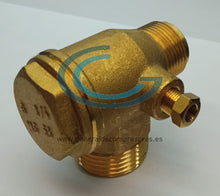 Cargar imagen en el visor de la galería, Válvula de retención 1"M - 3/4"M cónico